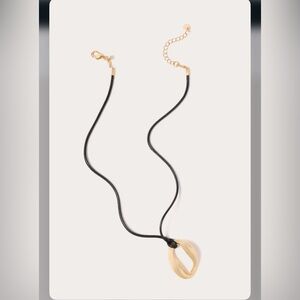 Evereve Mona cord pendant necklace